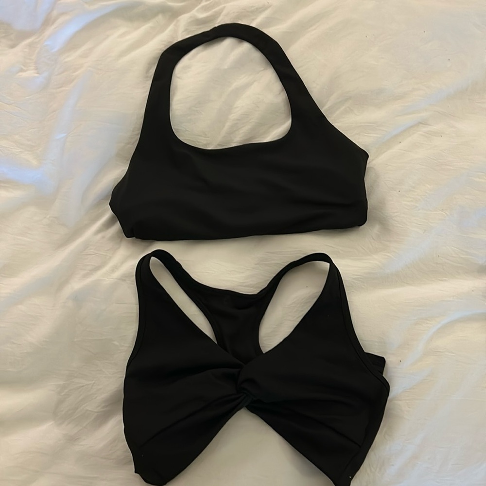 sports bra